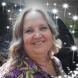 Meet your Posher, Debbie